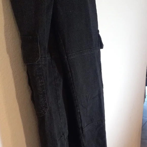 Isabel Maternity by Ingrid & Isabel Black Skinny Pants - Picture 3 of 8